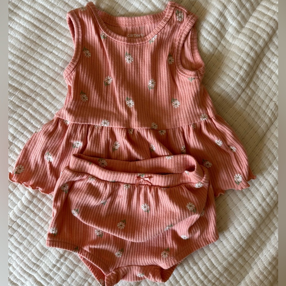 Carter’s Two Piece Summer Outfit - NWOT